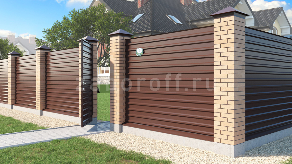 Горизонтальный забор из профнастила с кирпичными столбами с монтажом