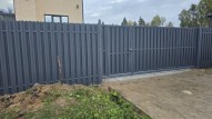 Забор из евроштакетника. Шахматка.