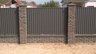 Заборы на ленточном фундаменте