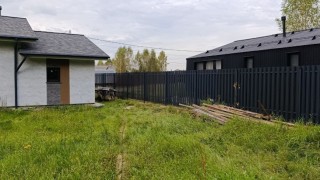 Забор из евроштакетника. Шахматка.