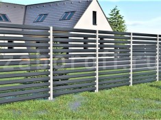 Серый горизонтальный забор из одностороннего штакетника для дачи Серый горизонтальный забор из одностороннего штакетника для дачи