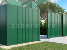 Забор из профлиста с откатными воротами для дачи