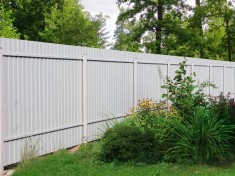 Забор из профнастила 2 м высотой