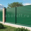 Забор из профнастила горизонтальный с кирпичными столбами красивый