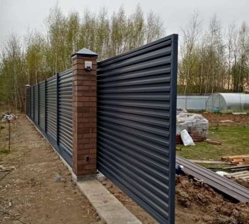 Откатные ворота из профнастила горизонтальная обшивка автоматические на в/с
