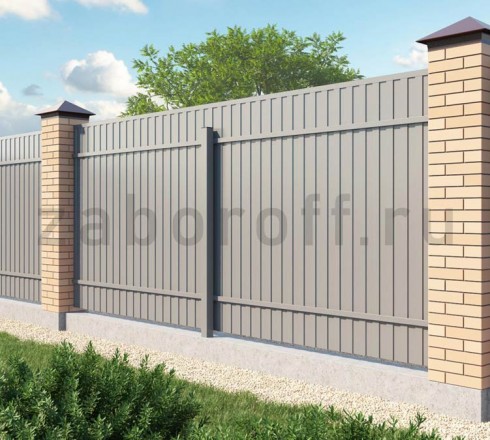 Забор из профнастила с кирпичными столбами под ключ