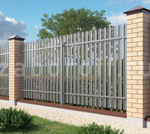 Забор из евроштакетника с кирпичными столбами  ОПТИМА